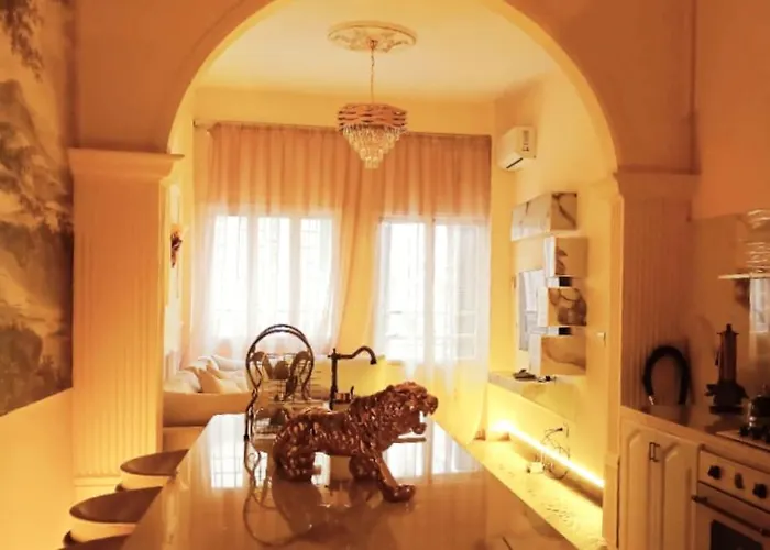 Achrafieh Luxurious Apt, 5 Min To Beirut Museum