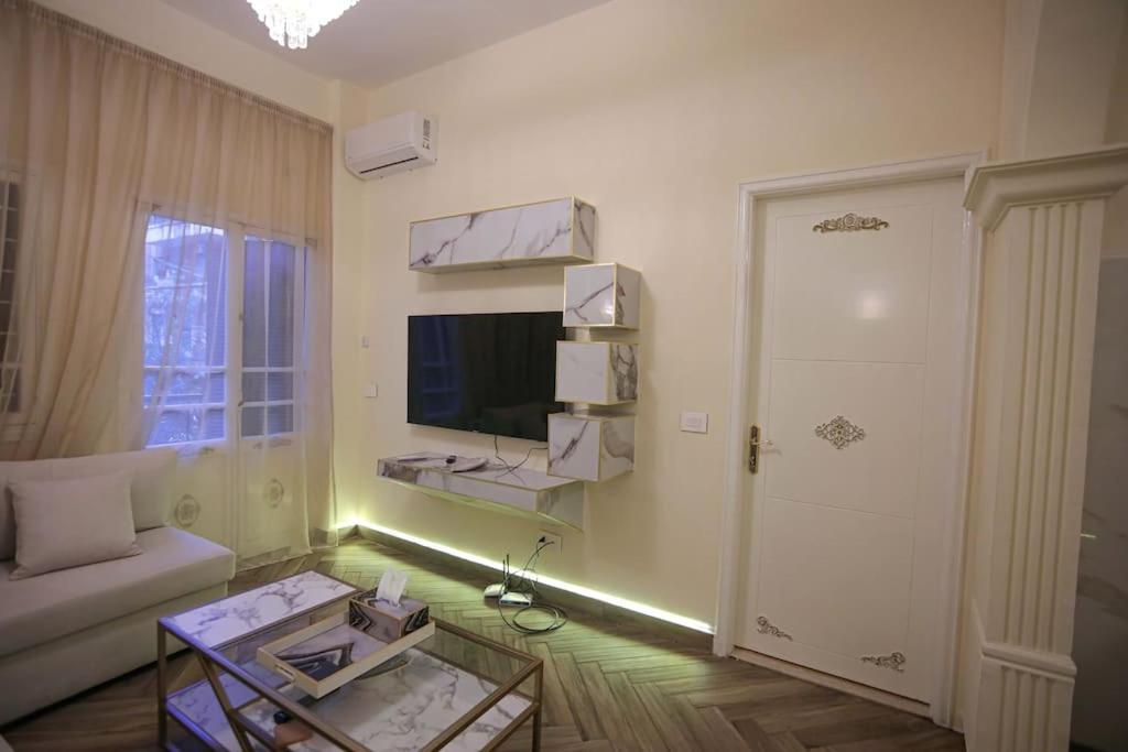 Apartment Achrafieh Luxurious Apt, 5 Min To Museum *
