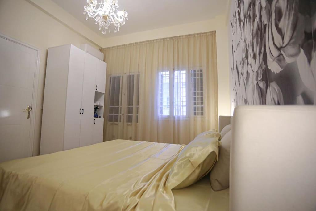 Achrafieh Luxurious Apt, 5 Min To Museum Beirut