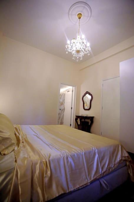 Achrafieh Luxurious Apt, 5 Min To Museum *