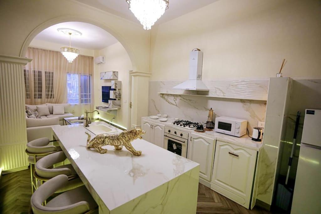 Apartment Achrafieh Luxurious Apt, 5 Min To Museum