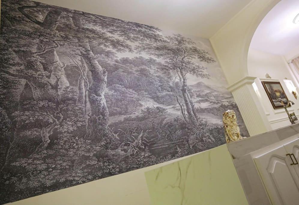 Achrafieh Luxurious Apt, 5 Min To Museum Apartment *