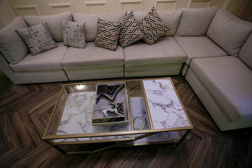 Achrafieh Luxurious Apt, 5 Min To Museum Beirute